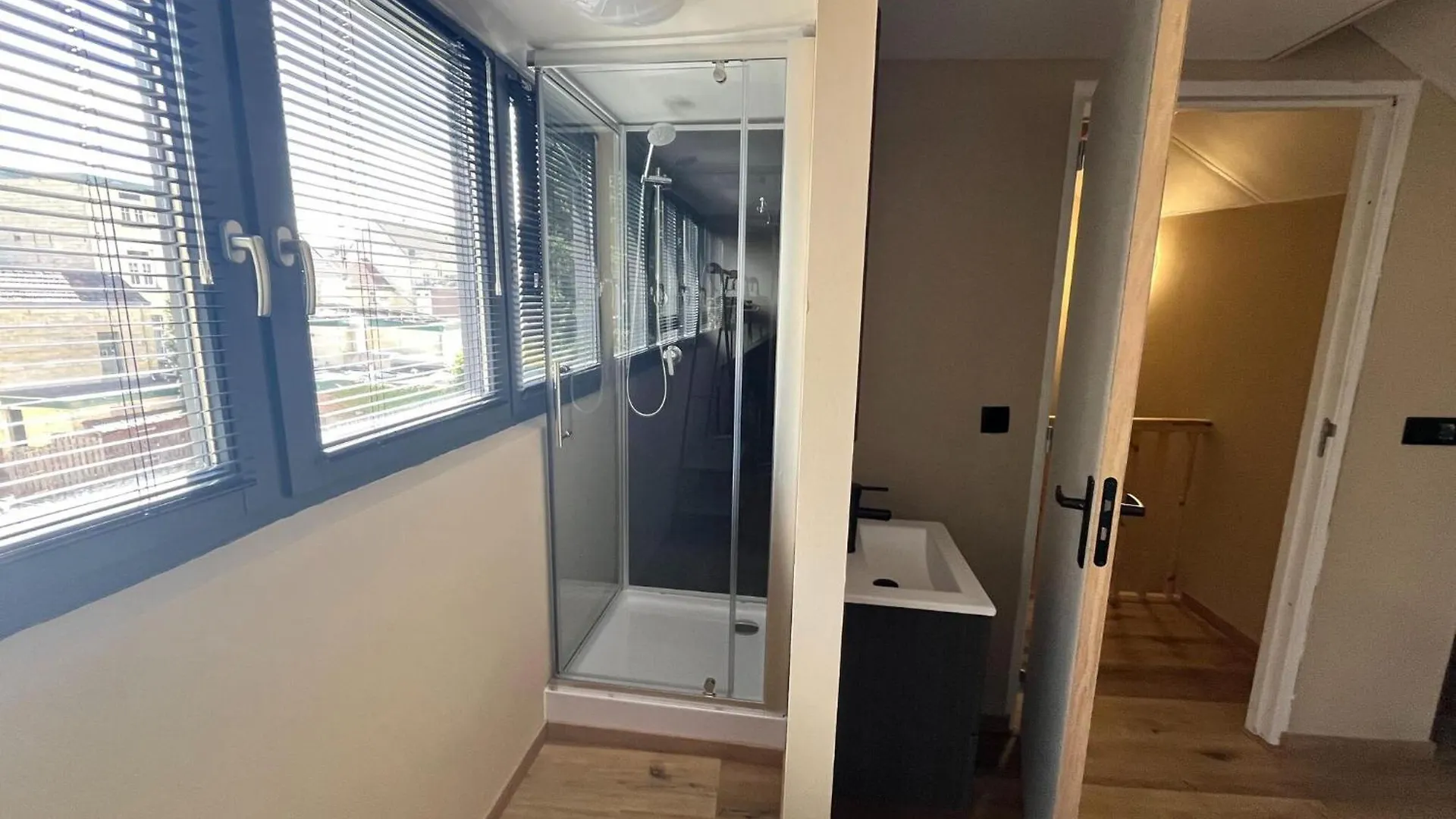 Marl Home With Spa, Sauna In The City Center Валкенбург Нидерланды